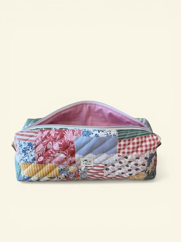 Quilted Coastal Country Hair Tools Bag