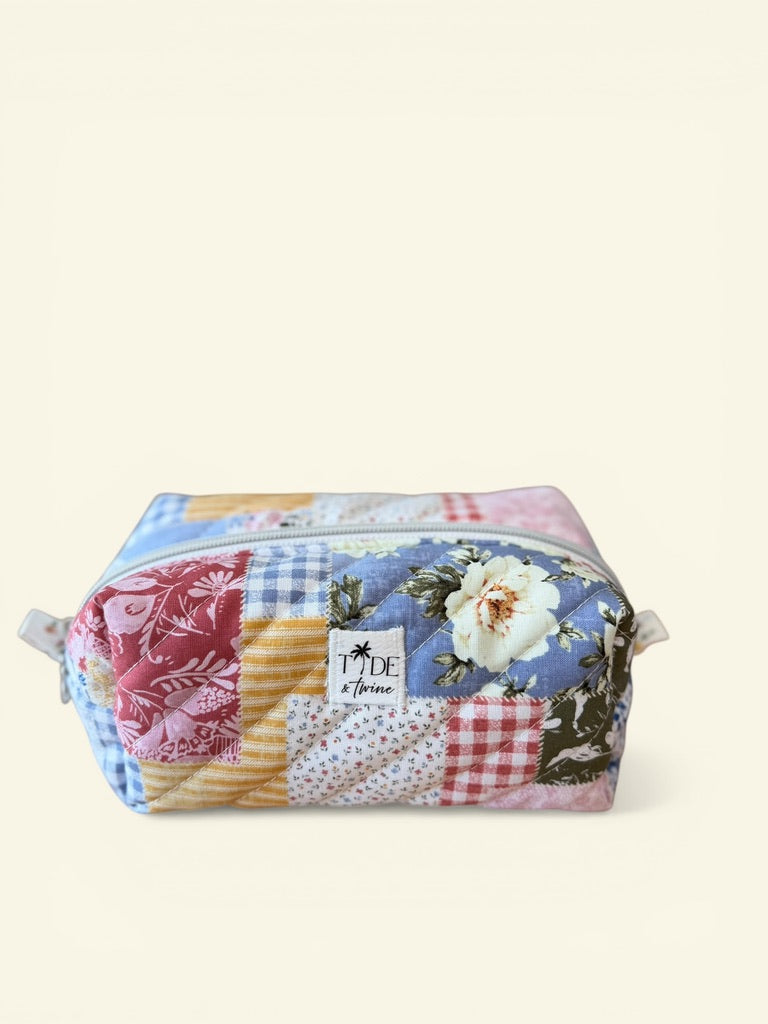 Quilted Coastal Country Makeup Bag